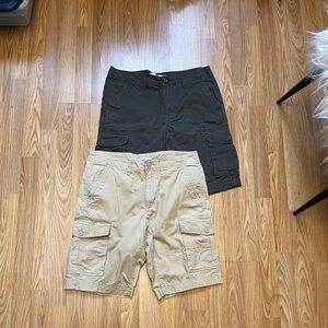 2 pieces- Sonoma Men's Beige and dark brown/ green Cargo Shorts. Size 33.